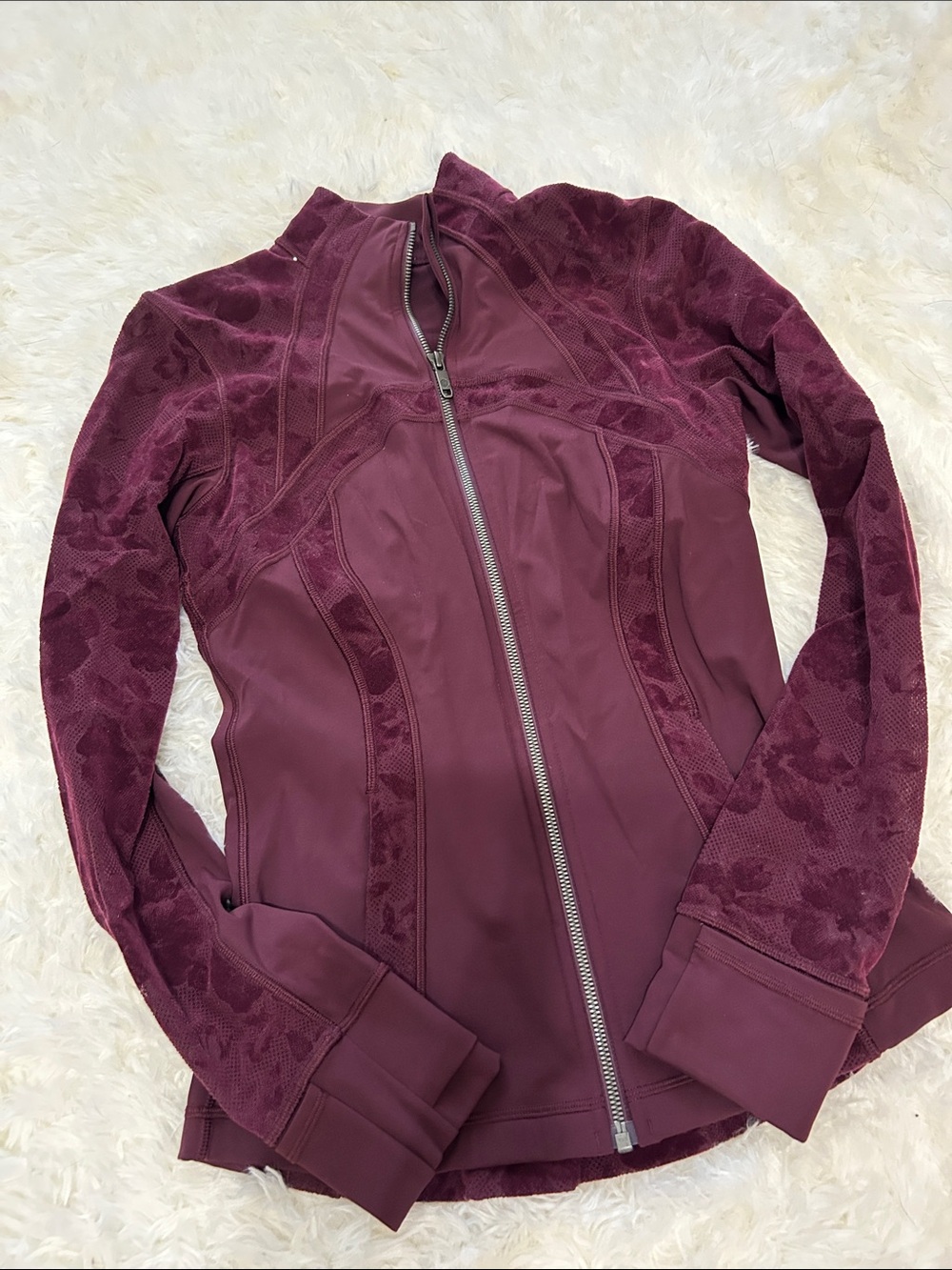 lululemon athletica limited edition velvet and Burgundy Define Jacket